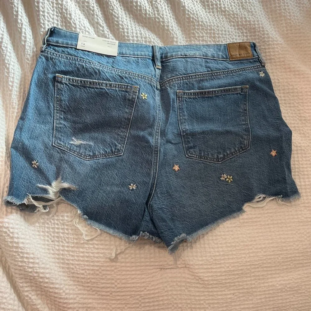 NEW High Waisted Denim Floral Shorts - Picture 2 of 2